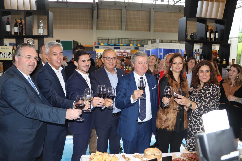 Jusqu'au dimanche 5 novembre, la Communauté intercommunale de l'Alto Tâmega et Barroso (CIMAT) sera présente à Xantar - Salon international du tourisme gastronomique, à Ourense, une initiative qui en est à sa 24e édition.