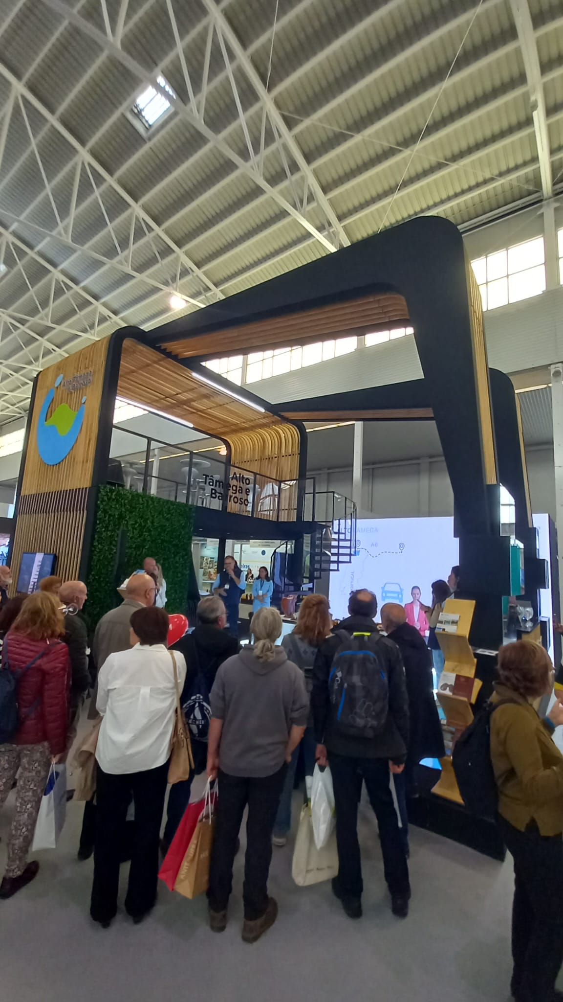 7db9ee2d-7bb5-4269-9879-12c78bc6b767